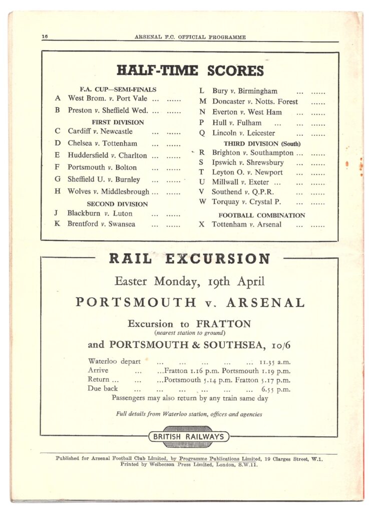 27th March 1954 Arsenal FC v Manchester United Division One Matchday 36 1953-1954 - Image 2