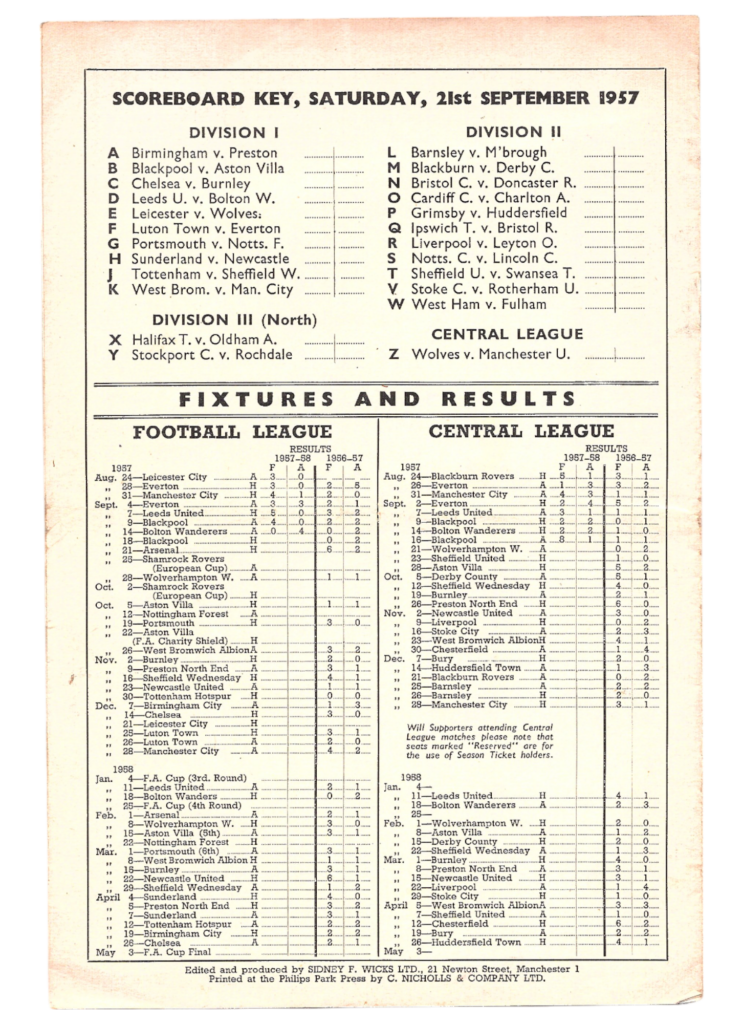 21st September 1957 Manchester United v Arsenal FC Division One Matchday 09 1957-1958 - Image 2