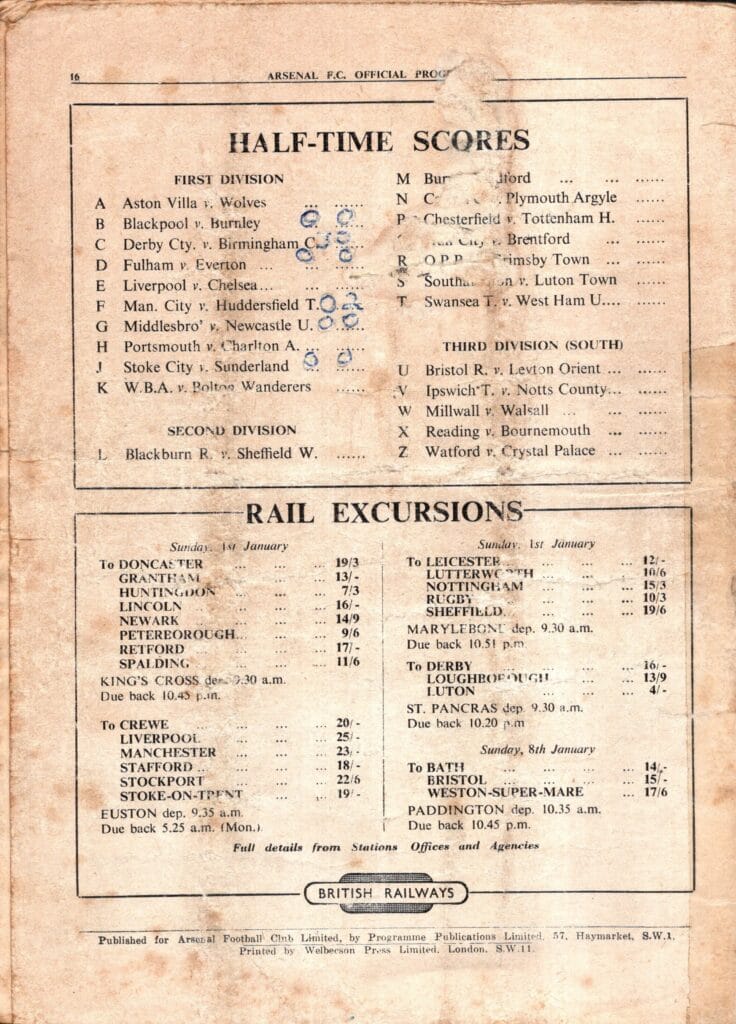 27th December 1949 Arsenal v Manchester United Division One Matchday 24 1949-1950 - Image 2